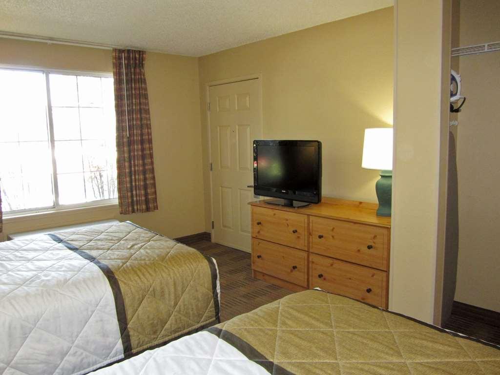 Hometowne Studios By Red Roof Chantilly Room photo